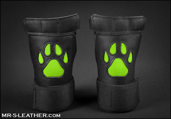 SNEO615l_open_paw_puppy_glove_lime_1.jpg