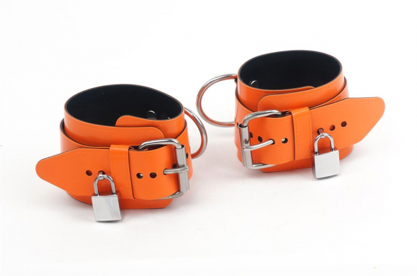 VABWR03A0O0000_Lockable_Wrist_Restraints_Orange_01.jpg