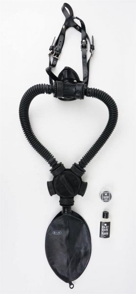 VHBS00400B0000_Rebreather_Kit_With_Respirator_01.jpg