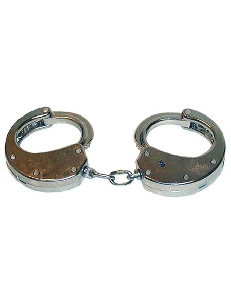 77681500_clejuso_heavy_handcuffs.jpg