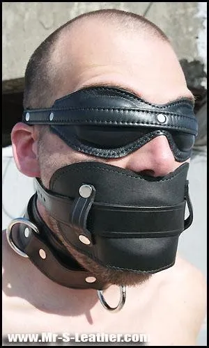 SHT048_Front_Buckle_Gag_1.png