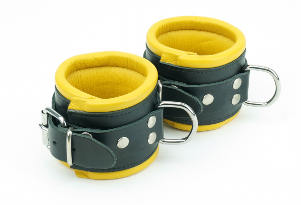 77610420_leather_ankle_restraints_black_yellow_padding_1.png